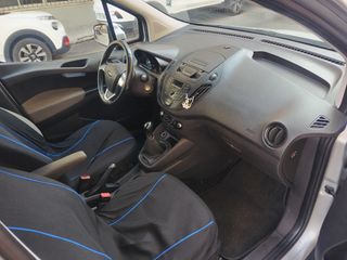 Ford E-Tourneo Courier 2018