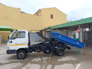 Nissan Cabstar multilift 3.500 kg multilin roga 3t