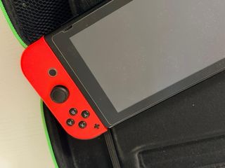 Nintendo Switch + 18 Juegos