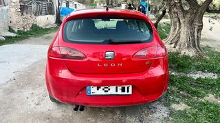 SEAT León 2.0 TDI – Año 2006 – Rojo