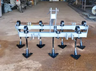 Cultivador mini tractor 7 brazos