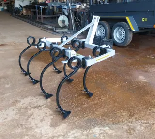 Cultivador mini tractor 7 brazos