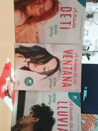 Colección Ariana Godoy. A través de...