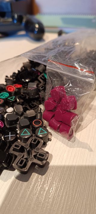 Variedad de piezas para Dualshock4