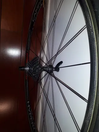 Juego de ruedas Campagnolo HyperonUltra de carbono