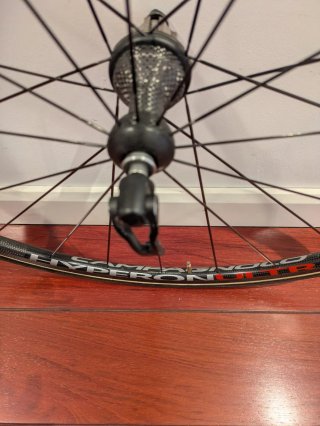 Juego de ruedas Campagnolo HyperonUltra de carbono