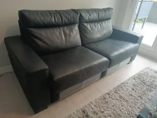 Sofá de cuero negro reclinable eléctrico