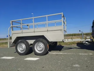 210x130 remolque con barandillas doble eje