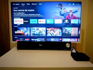 TV Philips 32” Full HD + Xiaomi TVBox + Barra Soni