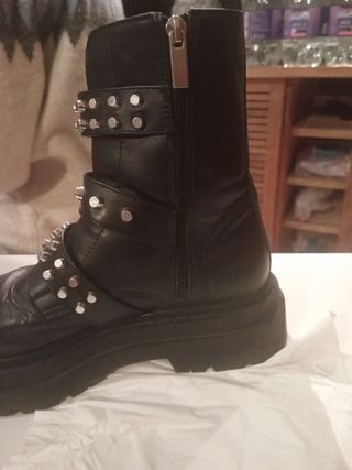 Botas negras con plataforma