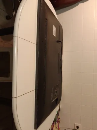 Samsung TV 46" Pantalla Rota