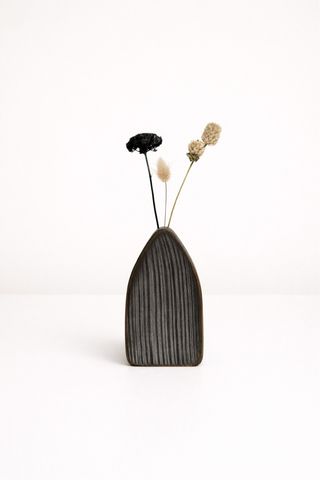 Florero artesanal de madera único