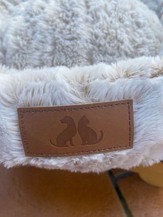 Cama para perro con base