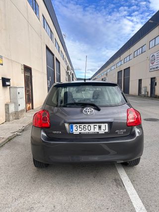 Toyota Auris 2.0 Diésel 126 CV con garantía