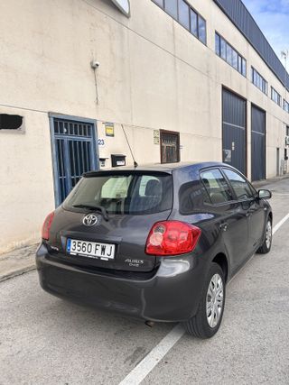 Toyota Auris 2.0 Diésel 126 CV con garantía