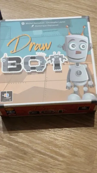 3 Juegos de Mesa: Batman, Draw Bot, Stratego