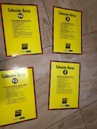 Pack Posters y un álbum casi   lleno del FC barça