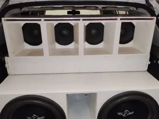 Medios 8 pulgadas SPL 200W RMS con Caja Difusora