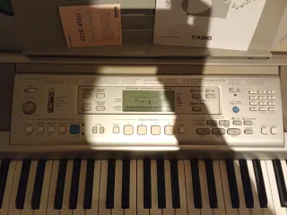 Piano Casio CTK-810 Falta Cargador