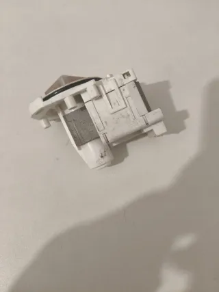 Elettropompa lavatrice AEG