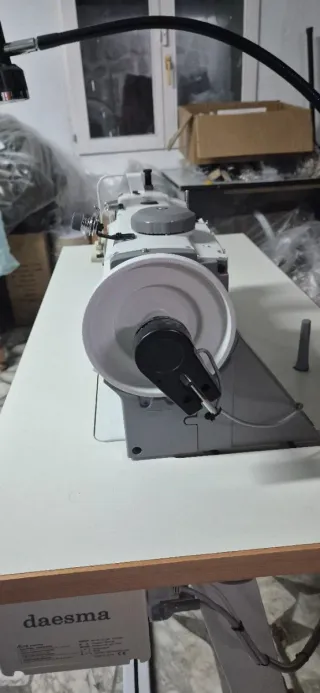 Máquina de coser industrial Daesma TA 1902