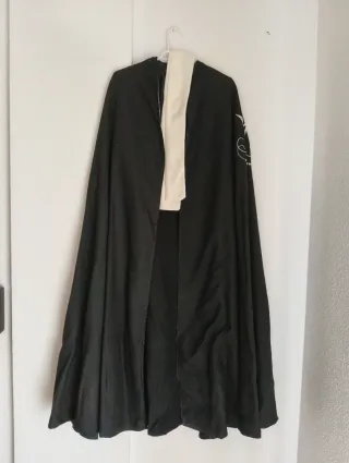Traje capucho soledad