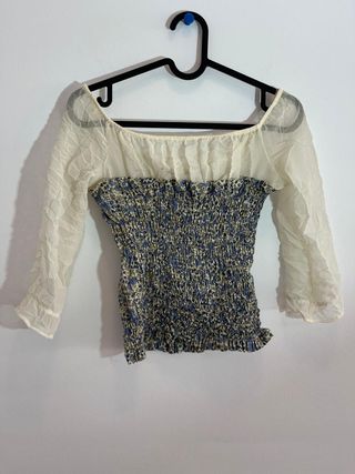 Blusa romántica fruncida flores mangas transparent