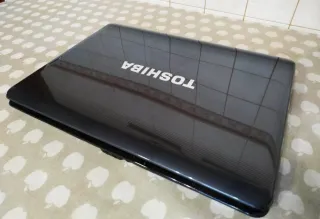 Portátil Toshiba Satellite A300 Win7