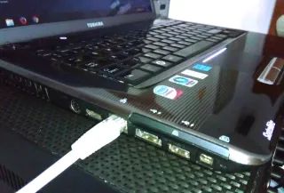 Portátil Toshiba Satellite A300 Win7