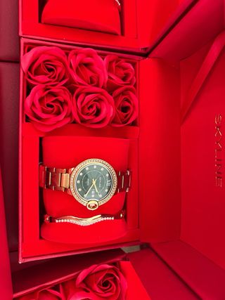 Reloj dorado mujer con pulsera