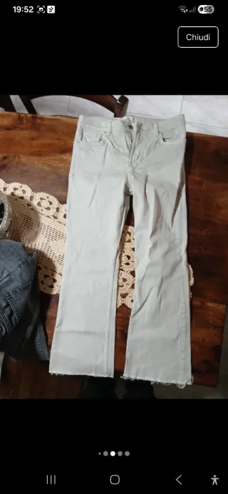 Pantaloni blu in velluto camomilla