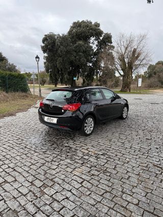 Opel Astra 2010