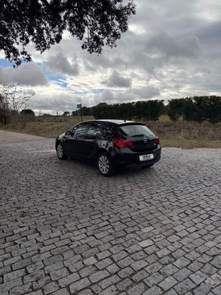 Opel Astra 2010