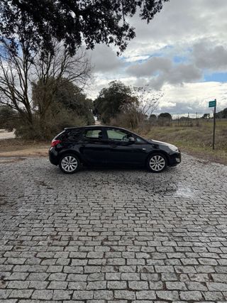 Opel Astra 2010