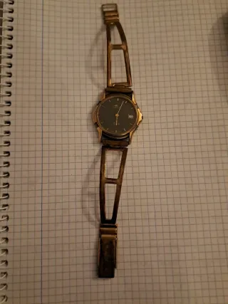 Reloj Lotus Dorado Cuarzo