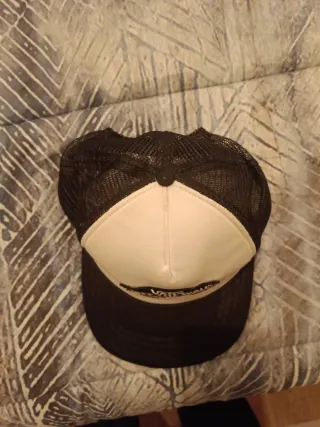 Gorra Vans Trucker Blanca y Negra