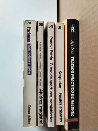 5 LIBROS DE AJEDREZ