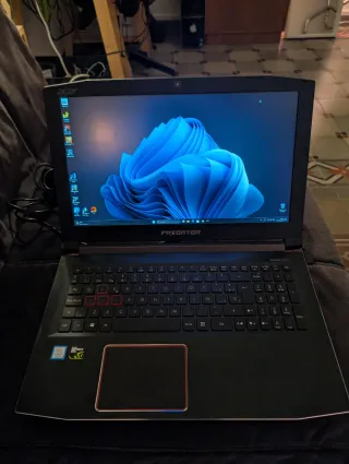 Acer Predator Helios 300 i5 GTX 1060 16GB RAM