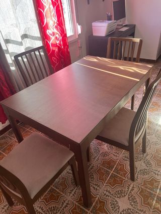 Mesa Comedor Extensible Madera + 4 Sillas