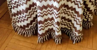 Falda mesa camilla marrón y blanco