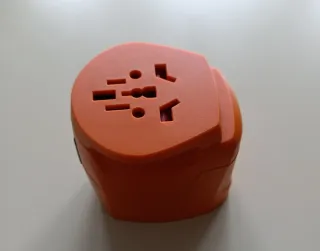 Adaptador de viaje Skross World Adapter Pro