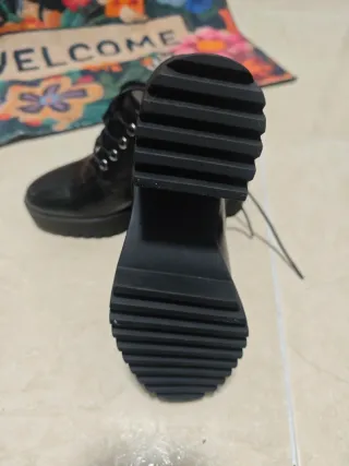 Botines negros con plataforma