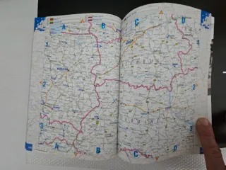 Folleto del distribuidor europeo de Mazda año 2005