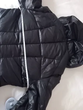 Plumifero corto Benetton negro