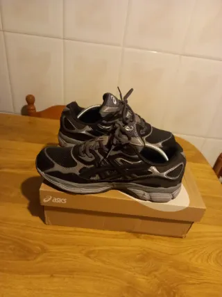 Zapatillas Asics Hombre Negro/Gris