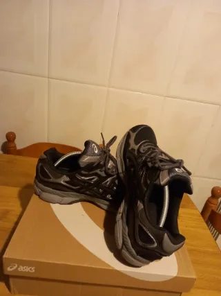 Zapatillas Asics Hombre Negro/Gris