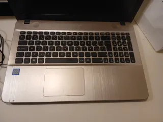 Ordenador Portátil Asus Intel core i5 7h Gen