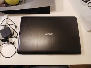 Ordenador Portátil Asus Intel core i5 7h Gen