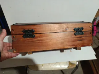 Baúl pequeño de madera