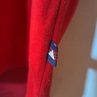 Camiseta Oversize Adidas Roja y Azul